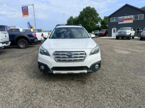 Photos of 2016 Subaru Outback 2.5i Limited Wagon 4D for sale in Lancaster, OH at Instant Auto Sales Lancaster