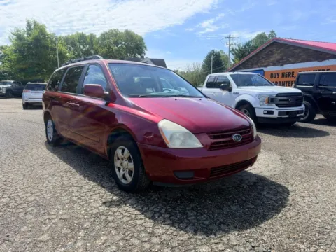 Another view of 2007 Kia Sedona LX Minivan 4D for sale in Lancaster, OH at Instant Auto Sales Lancaster
