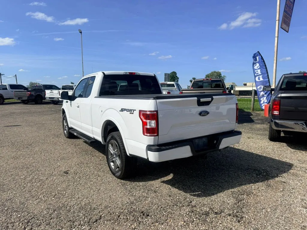 Ford F-150 photo 4