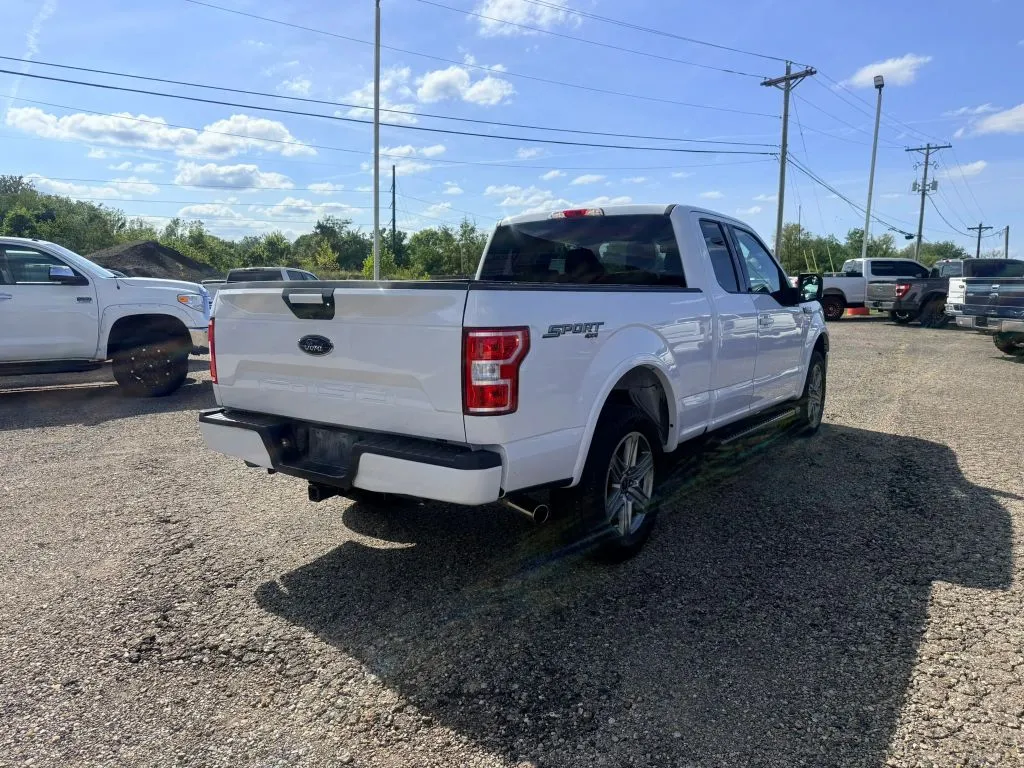 Ford F-150 photo 6