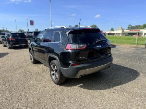 More photos of 2019 Jeep Cherokee Limited Sport Utility 4D at Instant Auto Sales Lancaster, OH
