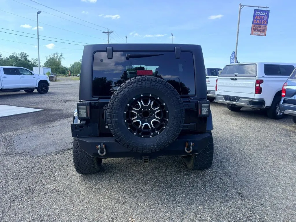 Jeep Wrangler photo 5