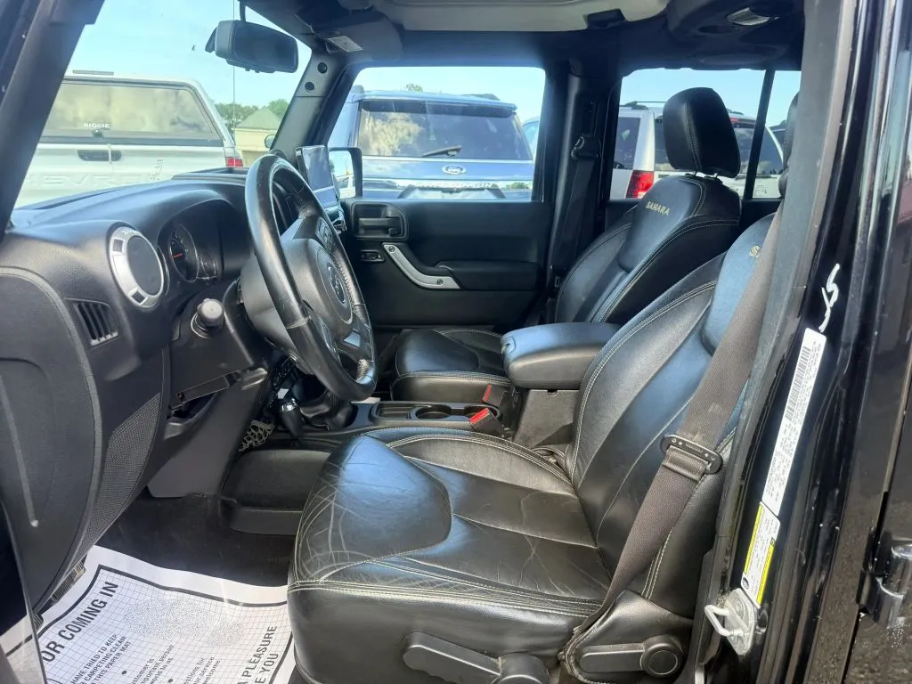 Jeep Wrangler photo 7