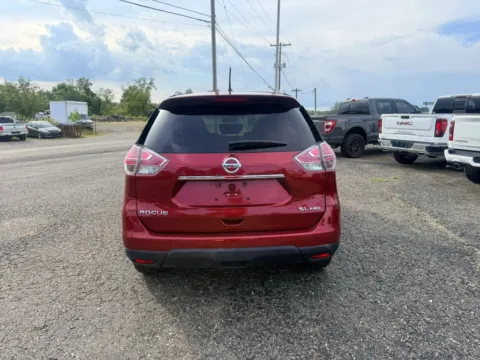 More photos of 2015 Nissan Rogue SL Sport Utility 4D at Instant Auto Sales Lancaster, OH