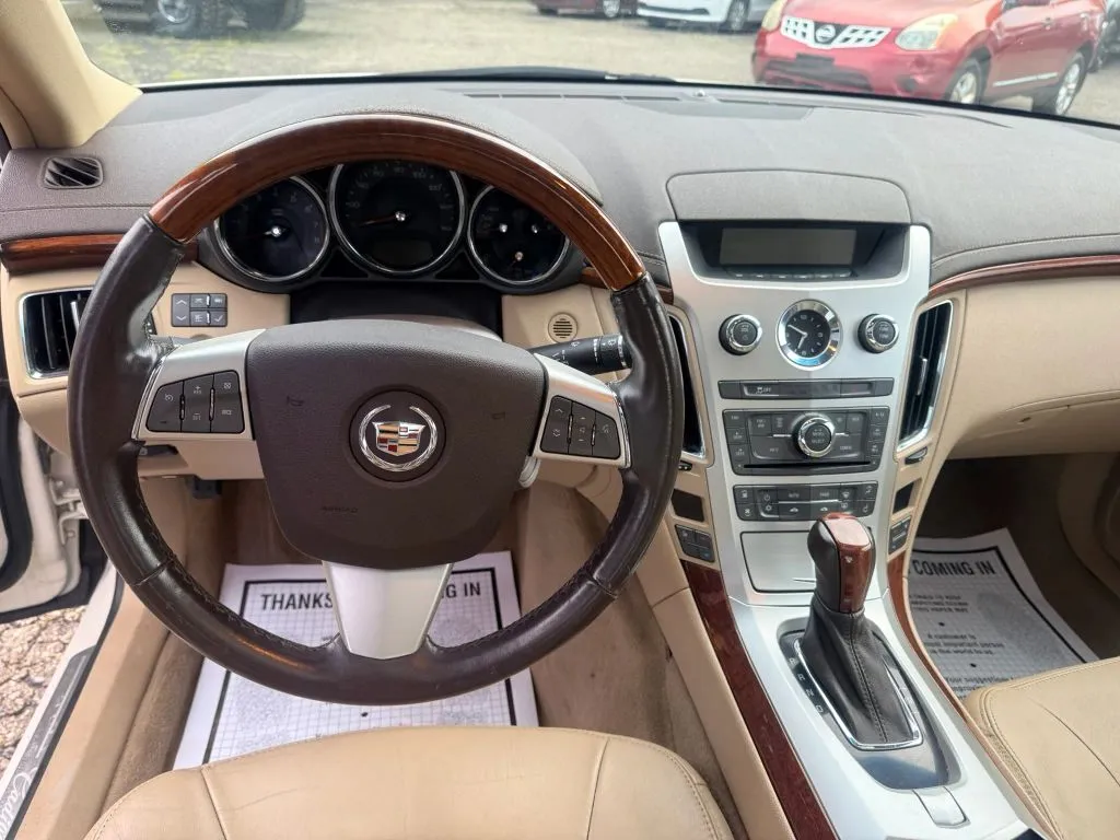 Cadillac CTS photo 8