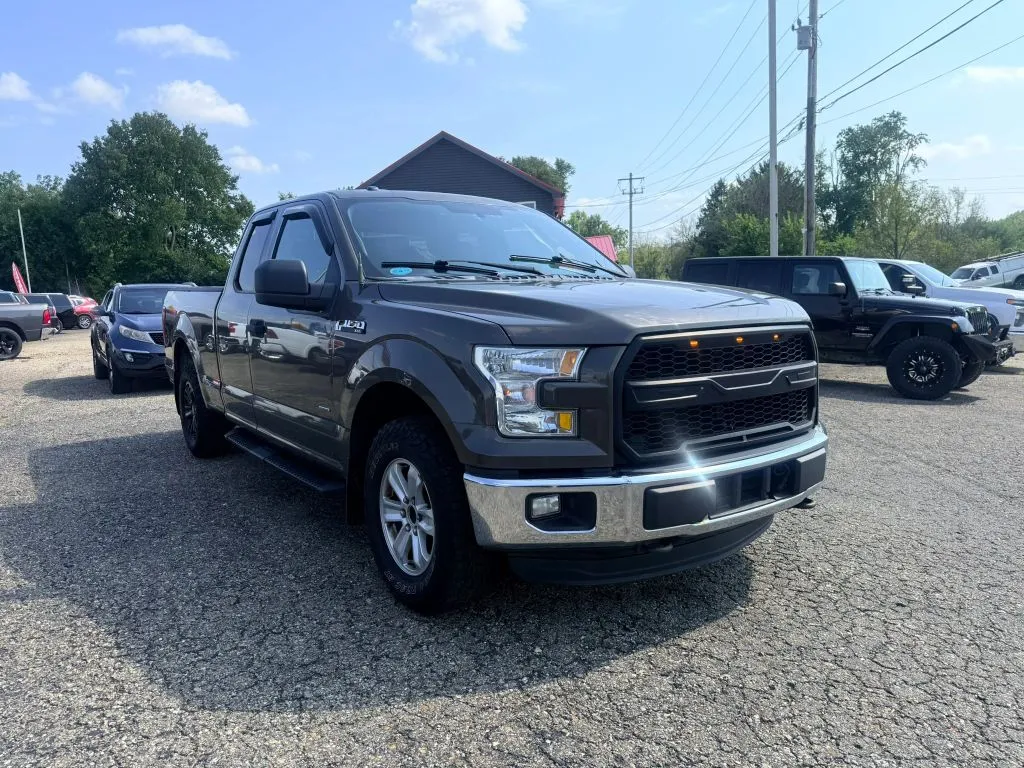 Ford F-150 photo 3