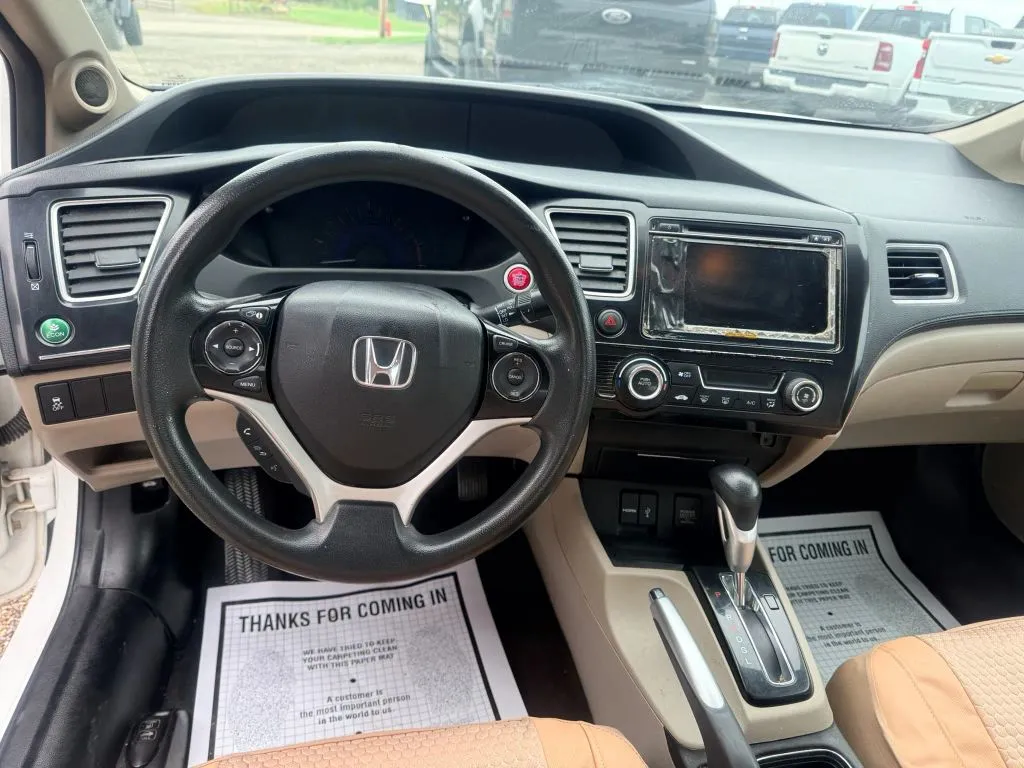 Honda Civic photo 8
