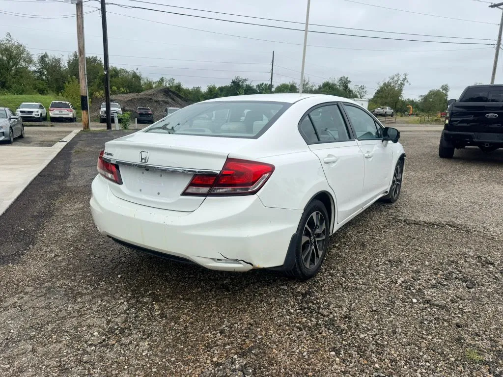 Honda Civic photo 6