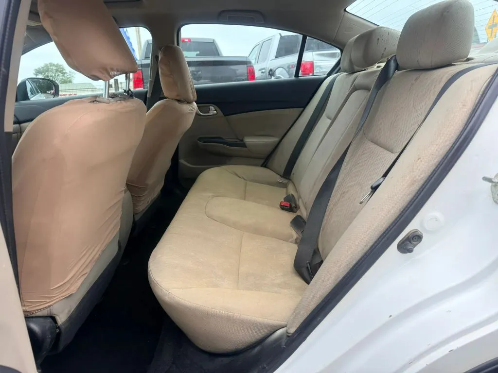 Honda Civic photo 10