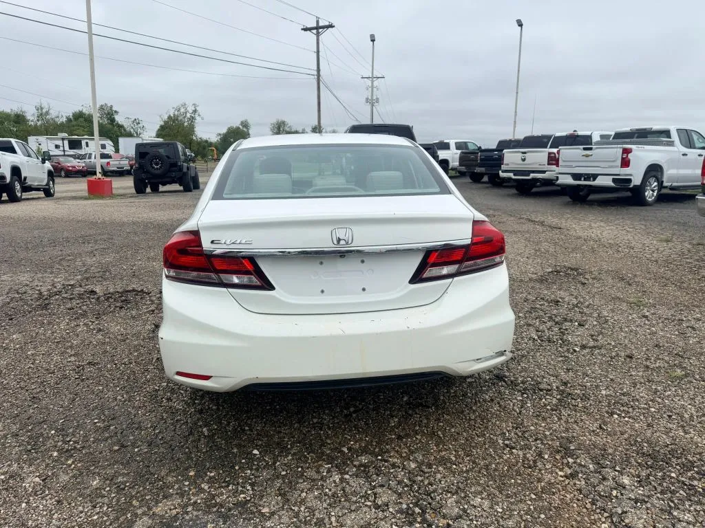 Honda Civic photo 5