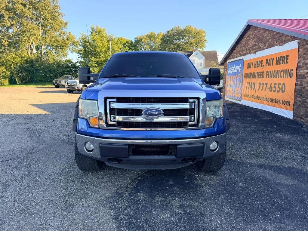Ford F-150 photo 2