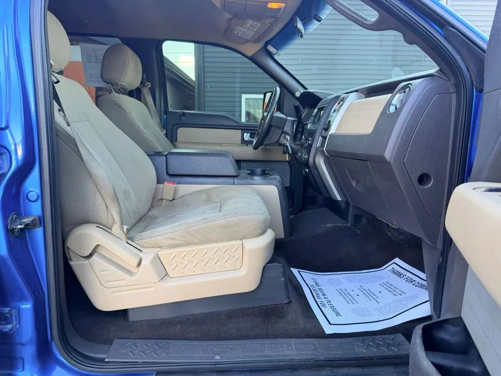 Ford F-150 photo 9