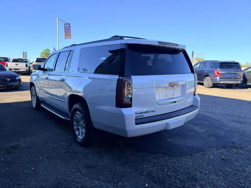 GMC Yukon XL photo 6
