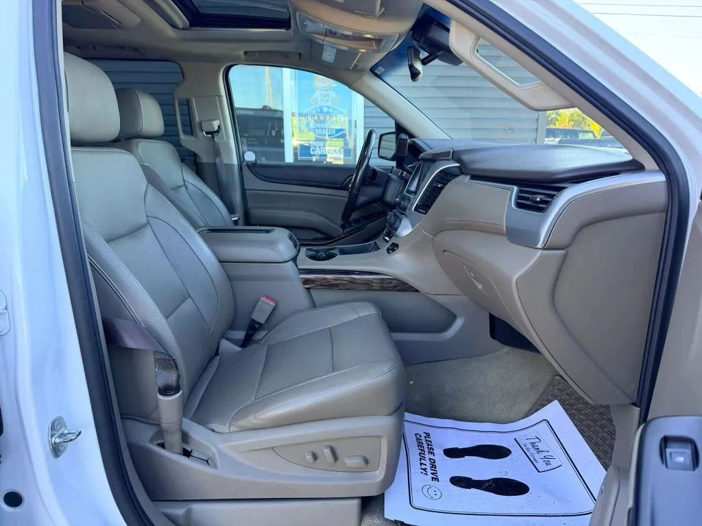 GMC Yukon XL photo 9
