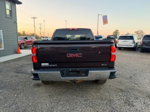 More photos of 2016 GMC Sierra 1500 Crew Cab SLE Pickup 4D 5 3/4 ft at Instant Auto Sales Lancaster, OH