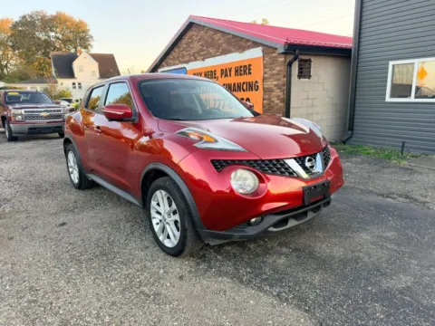 Another view of 2015 Nissan JUKE SL Sport Utility 4D for sale in Lancaster, OH at Instant Auto Sales Lancaster