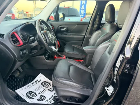 More photos of 2016 Jeep Renegade Trailhawk Sport Utility 4D at Instant Auto Sales Lancaster, OH