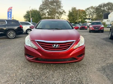 Photos of 2013 Hyundai Sonata GLS Sedan 4D for sale in Lancaster, OH at Instant Auto Sales Lancaster