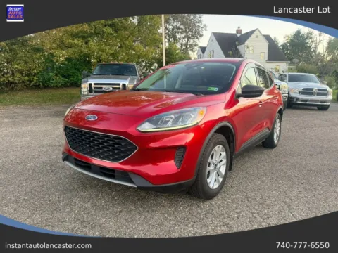 Red 2022 Ford Escape SE Sport Utility 4D for sale in Lancaster, OH