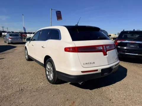 More photos of 2015 Lincoln MKT EcoBoost Sport Utility 4D at Instant Auto Sales Lancaster, OH
