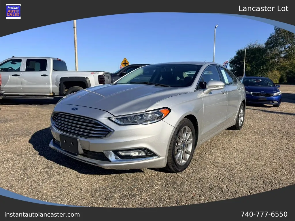 Silver 2017 Ford Fusion SE Sedan 4D for sale in Lancaster, OH