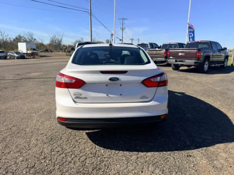 More photos of 2012 Ford Focus SEL Sedan 4D at Instant Auto Sales Lancaster, OH