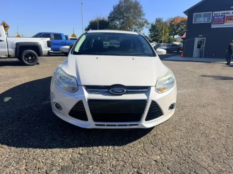 Photos of 2012 Ford Focus SEL Sedan 4D for sale in Lancaster, OH at Instant Auto Sales Lancaster