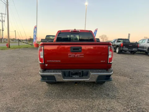 More photos of 2015 GMC Canyon Crew Cab SLT Pickup 4D 5 ft at Instant Auto Sales Lancaster, OH