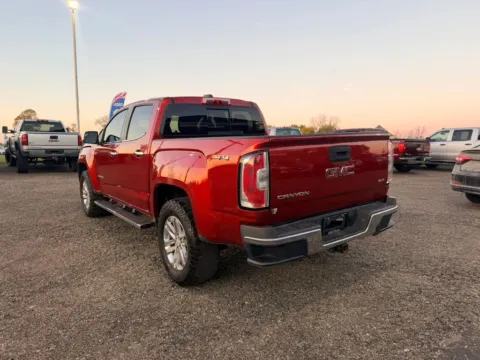 More photos of 2015 GMC Canyon Crew Cab SLT Pickup 4D 5 ft at Instant Auto Sales Lancaster, OH