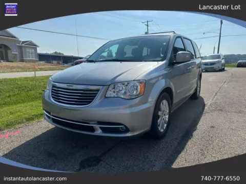 Silver 2016 Chrysler Town & Country Touring Minivan 4D for sale in Lancaster, OH