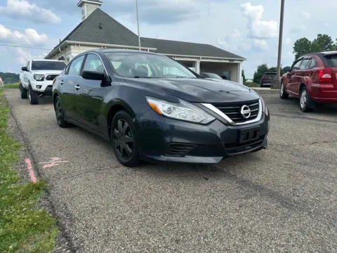 Another view of 2018 Nissan Altima 2.5 S Sedan 4D for sale in Lancaster, OH at Instant Auto Sales Lancaster