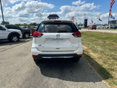 More photos of 2017 Nissan Rogue SL Sport Utility 4D at Instant Auto Sales Lancaster, OH
