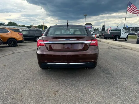 More photos of 2013 Chrysler 200 Limited Sedan 4D at Instant Auto Sales Lancaster, OH