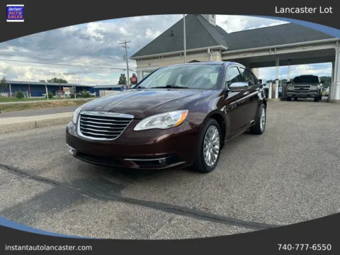 Brown 2013 Chrysler 200 Limited Sedan 4D for sale in Lancaster, OH