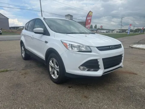 Another view of 2016 Ford Escape SE Sport Utility 4D for sale in Lancaster, OH at Instant Auto Sales Lancaster