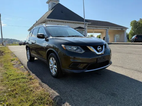 Another view of 2015 Nissan Rogue SV Sport Utility 4D for sale in Lancaster, OH at Instant Auto Sales Lancaster