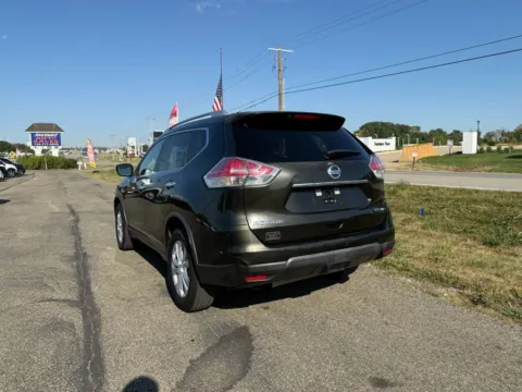 More photos of 2015 Nissan Rogue SV Sport Utility 4D at Instant Auto Sales Lancaster, OH