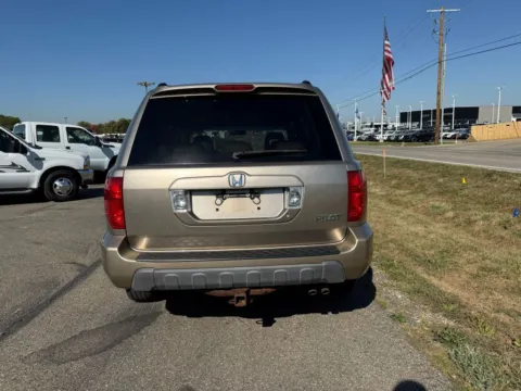 More photos of 2005 Honda Pilot EX-L Sport Utility 4D at Instant Auto Sales Lancaster, OH