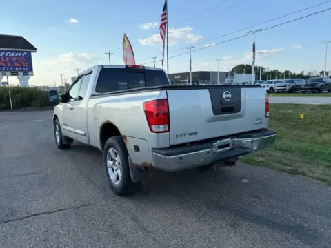 More photos of 2006 Nissan Titan King Cab SE Pickup 4D 6 1/2 ft at Instant Auto Sales Lancaster, OH