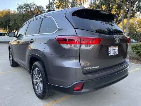 Photos of 2019 Toyota Highlander XLE FWD for sale in Anaheim, CA at Quality 1 Auto