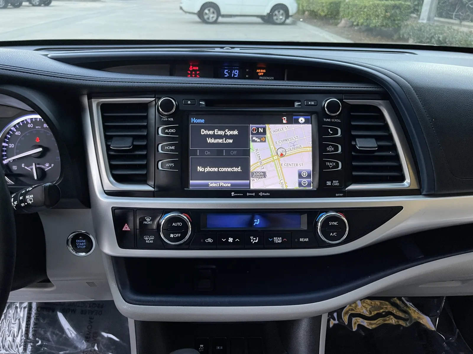 2019 Toyota Highlander XLE - Photo 19