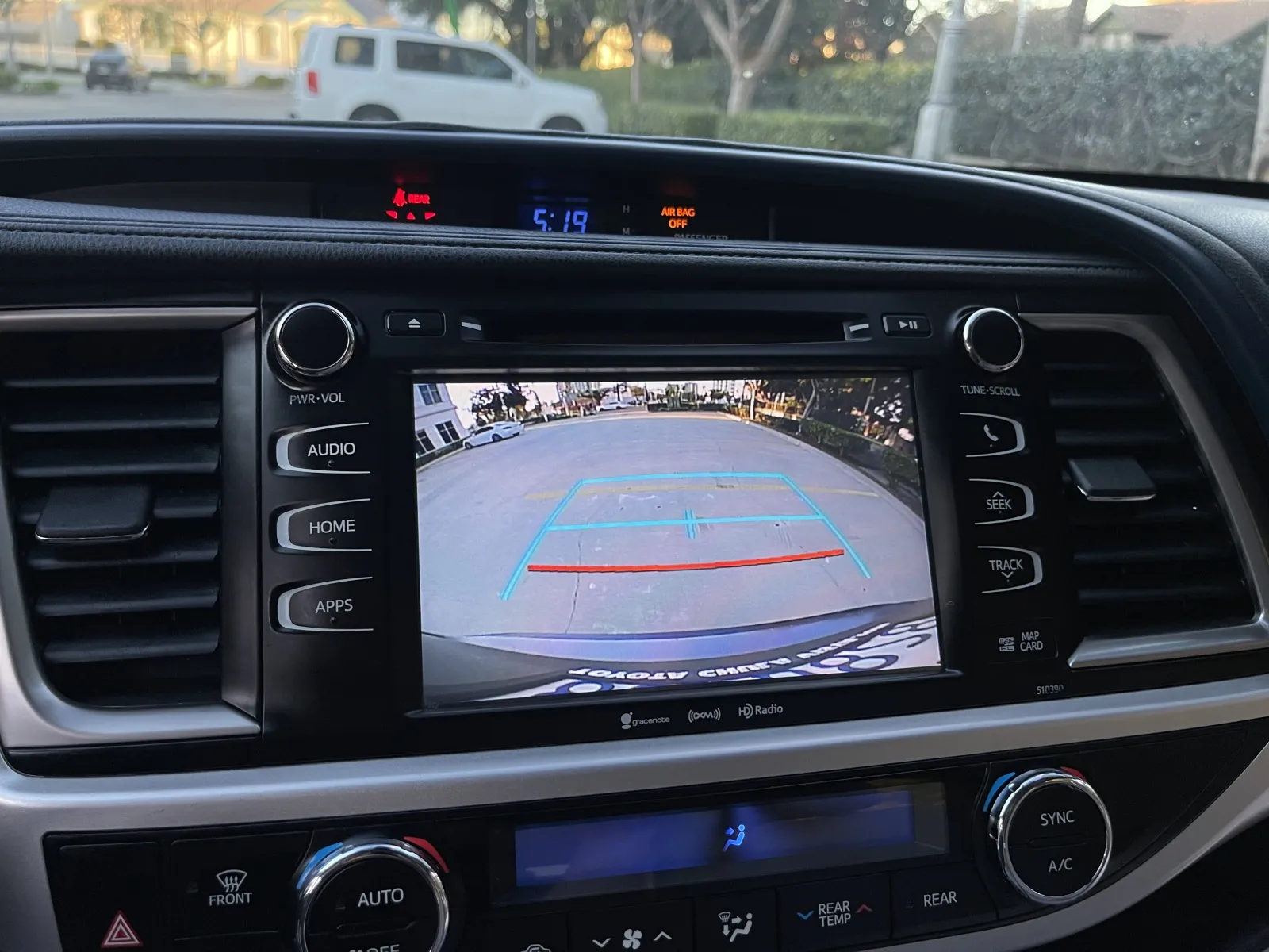 2019 Toyota Highlander XLE - Photo 20