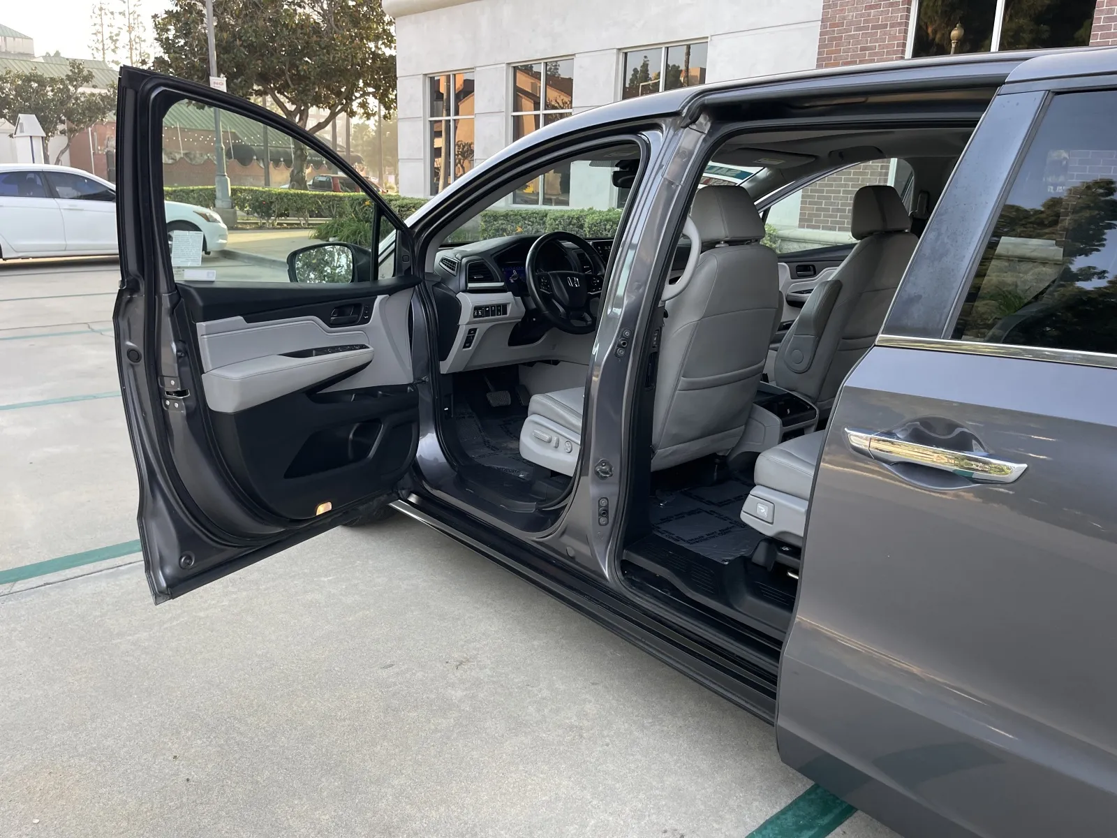 2019 Honda Odyssey EX-L - Photo 9