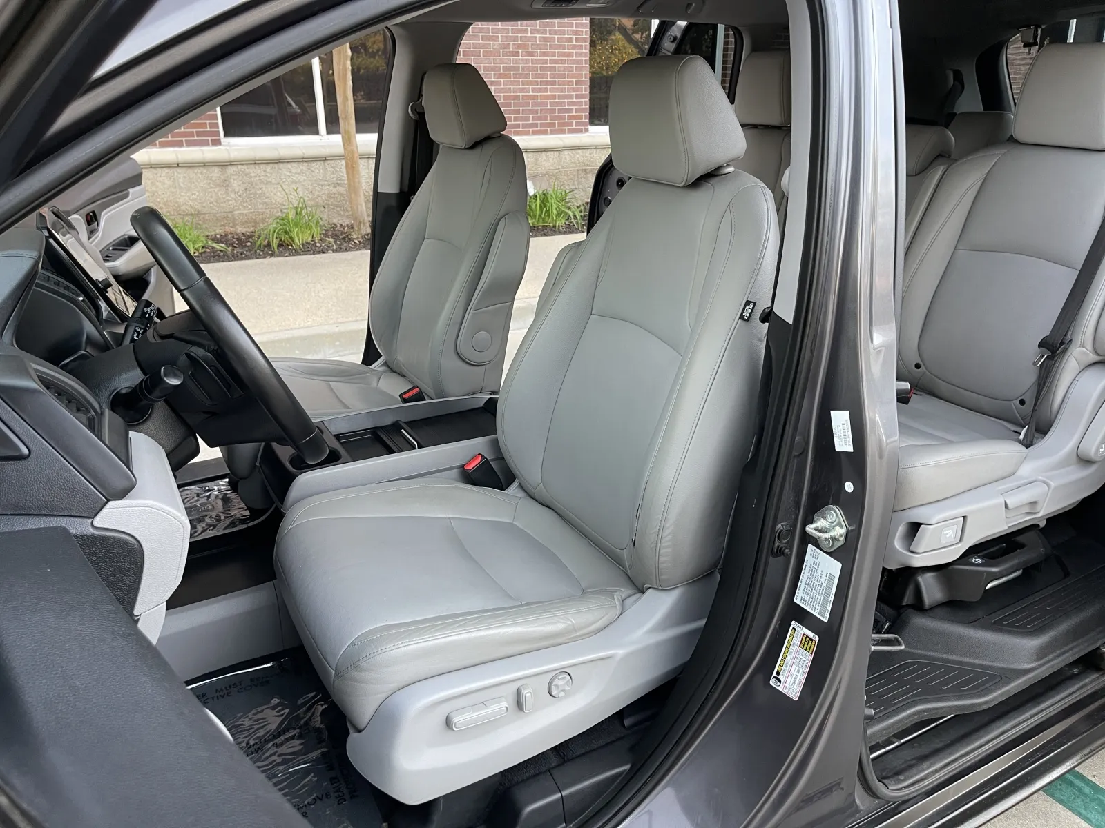 2019 Honda Odyssey EX-L - Photo 10