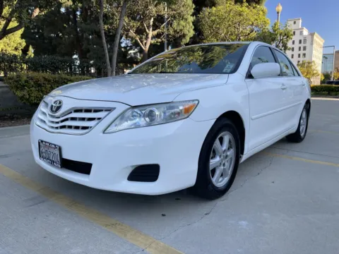 White 2010 Toyota Camry XLE V6 for sale in Anaheim, CA