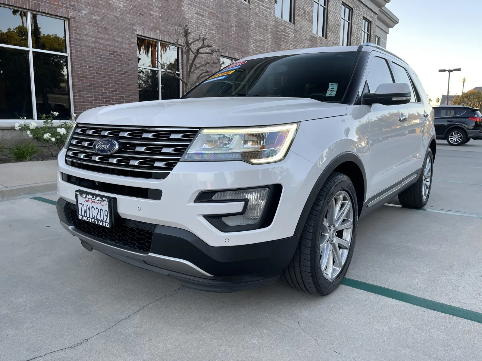 White 2016 Ford Explorer Limited 4WD for sale in Anaheim, CA