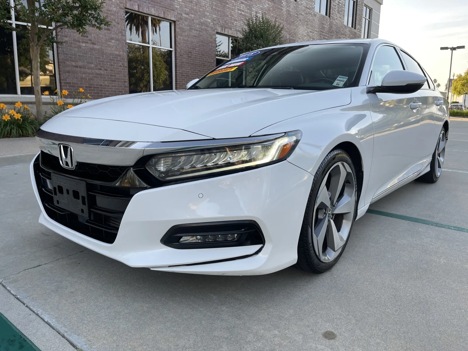 White 2018 Honda Accord 1.5T Touring FWD for sale in Anaheim, CA