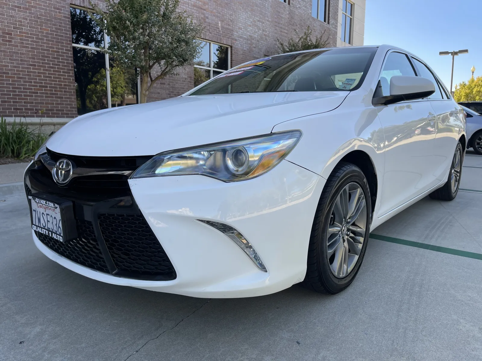 White 2017 Toyota Camry SE for sale in Anaheim, CA