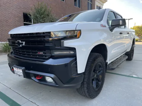 White 2020 Chevrolet Silverado 1500 LT Trail Boss Crew Cab 4WD for sale in Anaheim, CA