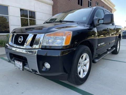 Black 2014 Nissan Titan SV Crew Cab for sale in Anaheim, CA